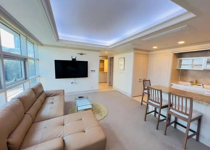 Centum Victoria Hotel 3*