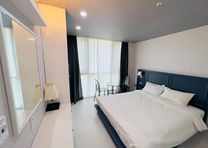 Centum Victoria Hotel 3*